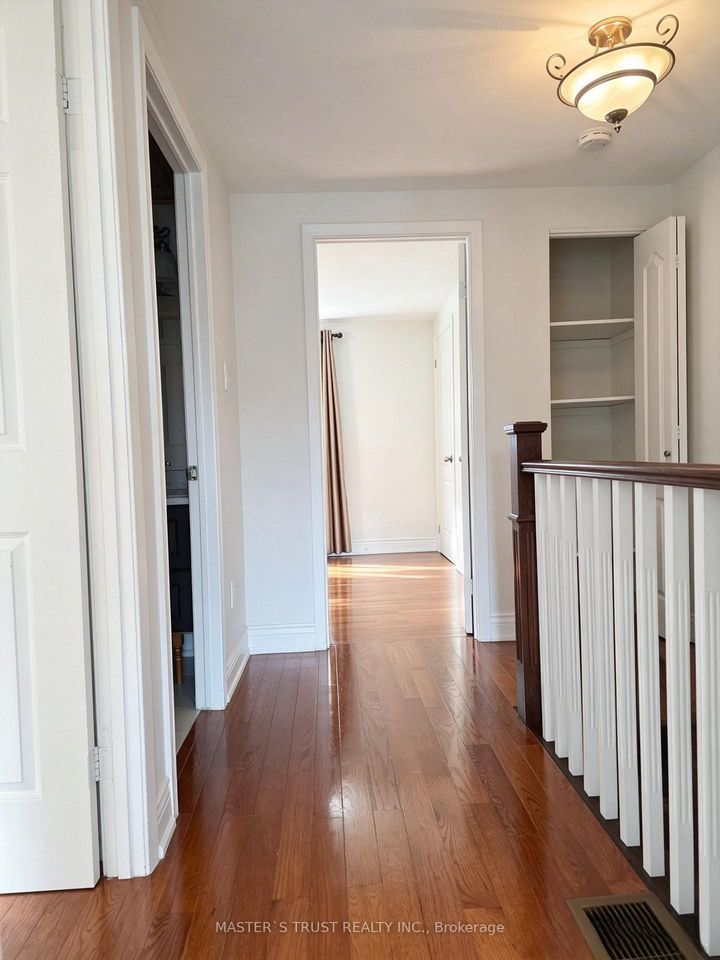 Photo 13 at 10 Elsa Vine Way, Bayview Village, Toronto