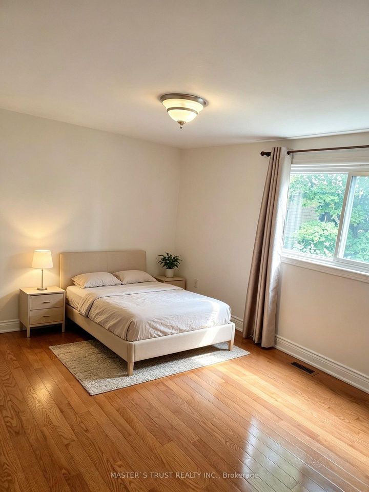 Photo 16 at 10 Elsa Vine Way, Bayview Village, Toronto