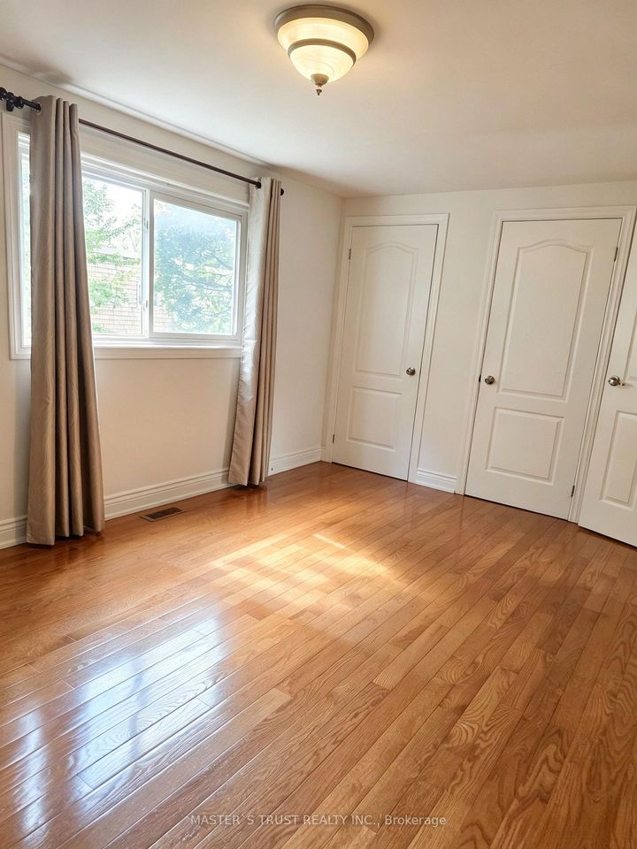 Photo 17 at 10 Elsa Vine Way, Bayview Village, Toronto