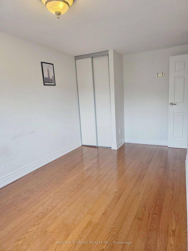 Photo 20 at 10 Elsa Vine Way, Bayview Village, Toronto