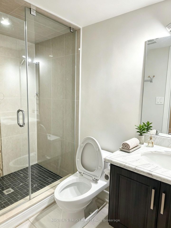 Photo 32 at 10 Elsa Vine Way, Bayview Village, Toronto