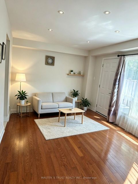 Photo 10 at 10 Elsa Vine Way, Bayview Village, Toronto