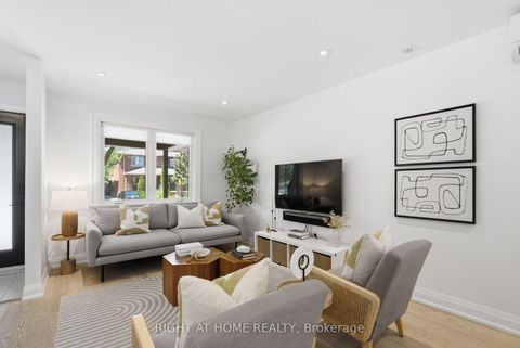 Photo 3 at 7 Hector Avenue, Wychwood, Toronto