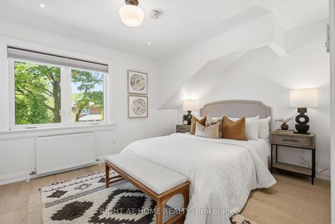 Photo 18 at 7 Hector Avenue, Wychwood, Toronto