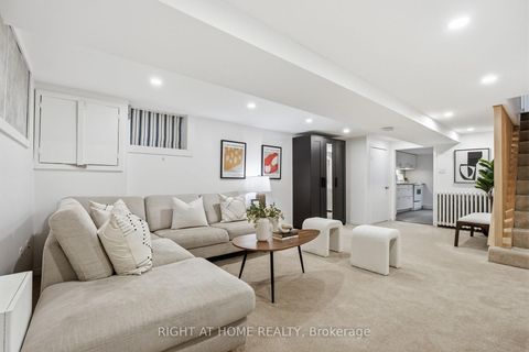 Photo 28 at 7 Hector Avenue, Wychwood, Toronto