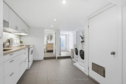 Photo 30 at 7 Hector Avenue, Wychwood, Toronto