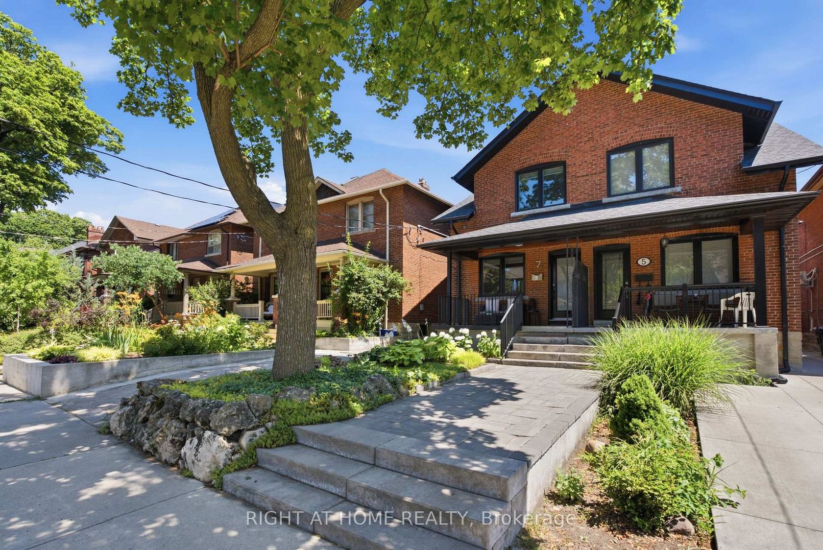 7 Hector Avenue, Wychwood, Toronto 