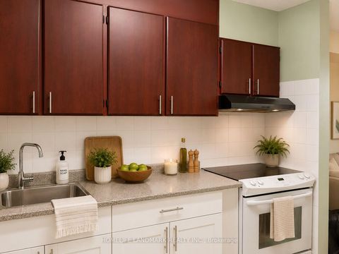 Photo 8 at 107 - 541 Blackthorn Avenue, Eglinton West, Toronto