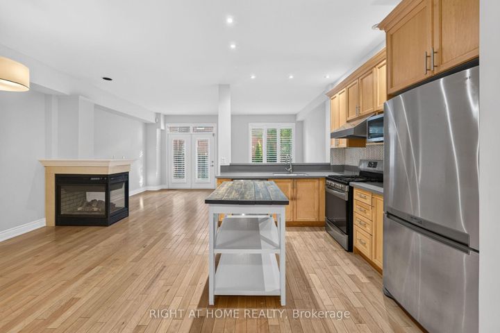 Photo 10 at 346 Creek Path Avenue, BR Bronte, Oakville