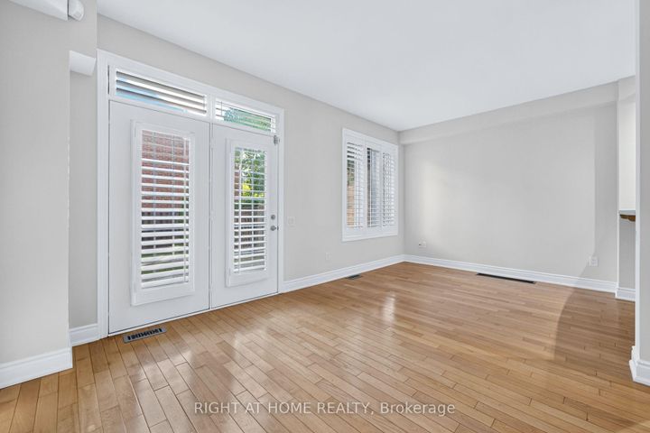 Photo 18 at 346 Creek Path Avenue, BR Bronte, Oakville