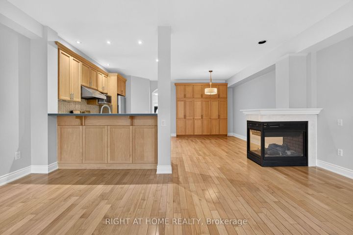 Photo 20 at 346 Creek Path Avenue, BR Bronte, Oakville