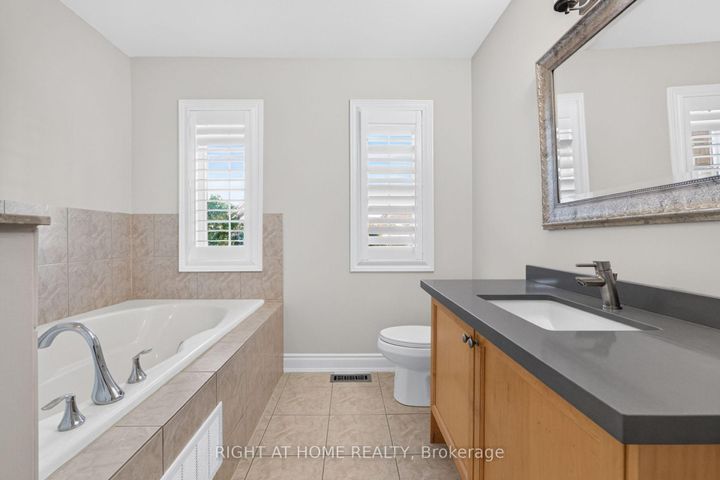 Photo 28 at 346 Creek Path Avenue, BR Bronte, Oakville