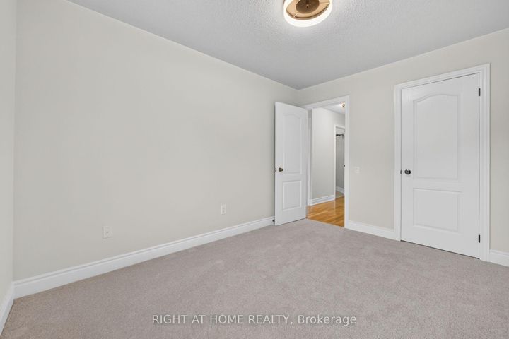 Photo 32 at 346 Creek Path Avenue, BR Bronte, Oakville