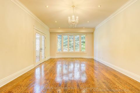 Photo 14 at 212 Burns Boulevard, King City, King