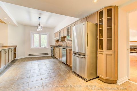 Photo 33 at 212 Burns Boulevard, King City, King