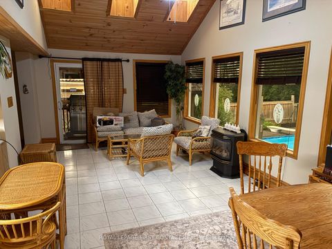 Photo 13 at 104 Eccles Street N, Queen's Park, Barrie