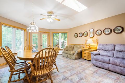 Photo 9 at 51 Davies Crescent, Grove East, Barrie