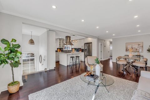 Photo 2 at 110 Victory Drive, CFB, Toronto