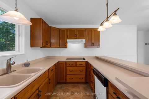 Photo 9 at 957 7th Line, Alcona, Innisfil