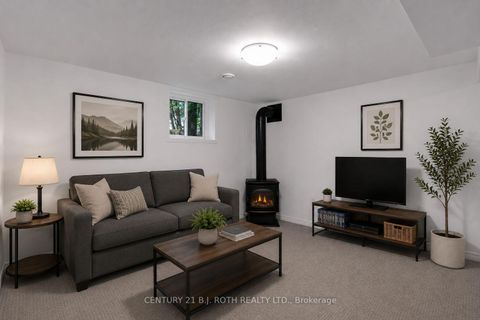 Photo 24 at 957 7th Line, Alcona, Innisfil