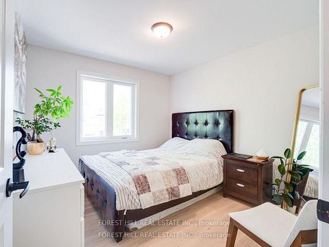 Photo 19 at 70 Shoniker Drive, Summerhill Estates, Newmarket