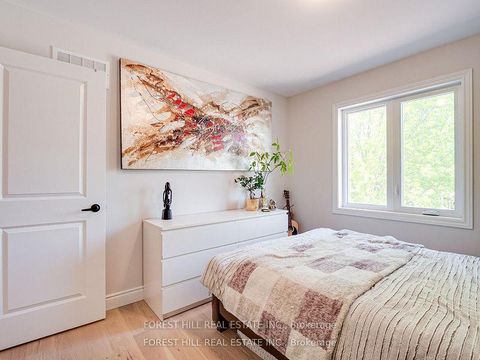 Photo 20 at 70 Shoniker Drive, Summerhill Estates, Newmarket