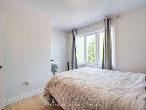 Photo 22 at 70 Shoniker Drive, Summerhill Estates, Newmarket