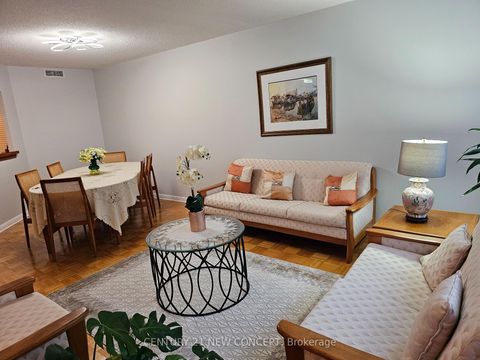 Photo 10 at 123 - 255 The Donway West E, Don Mills, Toronto