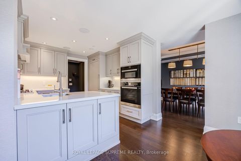 Photo 10 at 227 - 1900 Bayview Avenue, York Mills, Toronto