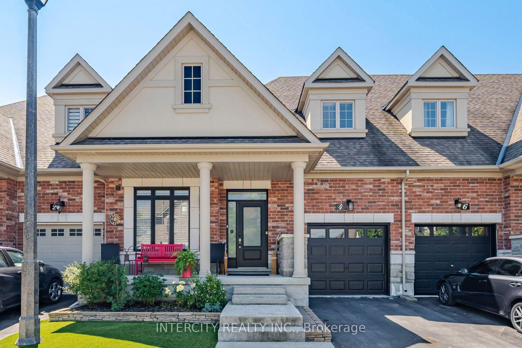 4 Petersen Place, Nobleton, King photo number 2