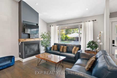 Photo 6 at 18 Winsdale Road, Markland Wood, Toronto