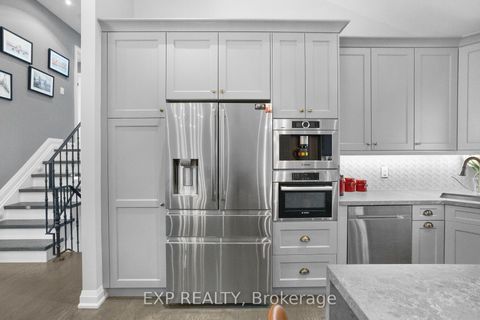 Photo 14 at 18 Winsdale Road, Markland Wood, Toronto
