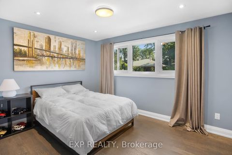 Photo 24 at 18 Winsdale Road, Markland Wood, Toronto