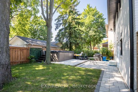 Photo 33 at 18 Winsdale Road, Markland Wood, Toronto