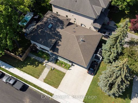 Photo 40 at 18 Winsdale Road, Markland Wood, Toronto