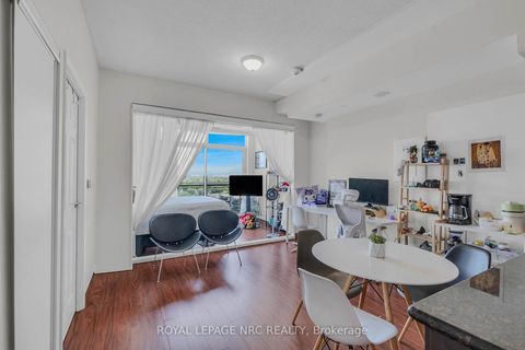 Photo 8 at PH 6 - 15 Maplewood Avenue, Cedarvale, Toronto