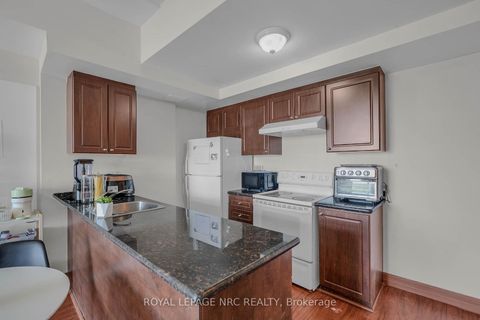 Photo 12 at PH 6 - 15 Maplewood Avenue, Cedarvale, Toronto