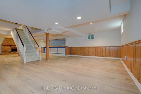 Photo 43 at 20 Mossgrove Trail, Windfields, Toronto