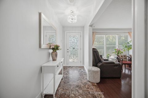 Photo 3 at 25 Furness Crescent, Clairville, Toronto