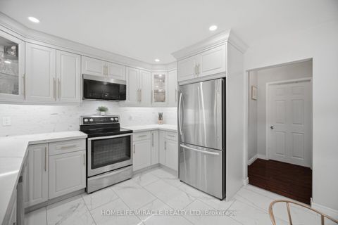 Photo 13 at 25 Furness Crescent, Clairville, Toronto