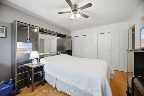Photo 16 at 25 Furness Crescent, Clairville, Toronto
