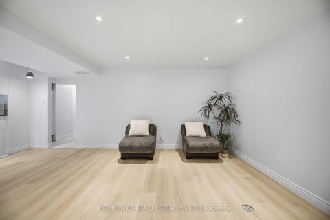 Photo 30 at 25 Furness Crescent, Clairville, Toronto