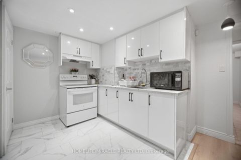 Photo 31 at 25 Furness Crescent, Clairville, Toronto