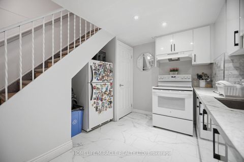 Photo 32 at 25 Furness Crescent, Clairville, Toronto