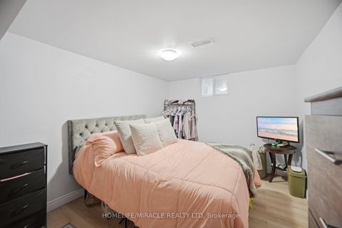 Photo 38 at 25 Furness Crescent, Clairville, Toronto