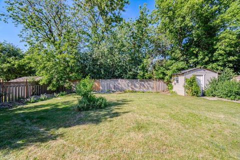 Photo 47 at 25 Furness Crescent, Clairville, Toronto