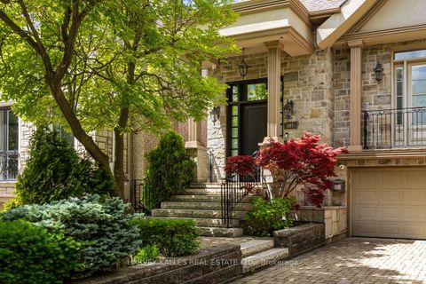 Photo 2 at 562 Bedford Park Avenue, Nortown, Toronto