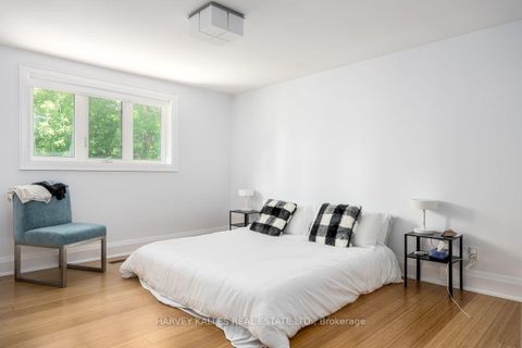 Photo 22 at 562 Bedford Park Avenue, Nortown, Toronto