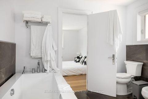 Photo 26 at 562 Bedford Park Avenue, Nortown, Toronto