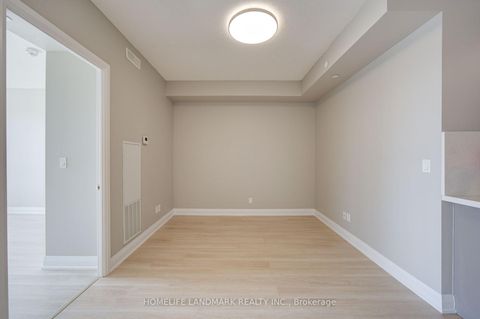 Photo 19 at 805 - 398 Highway 7, Doncrest, Richmond Hill